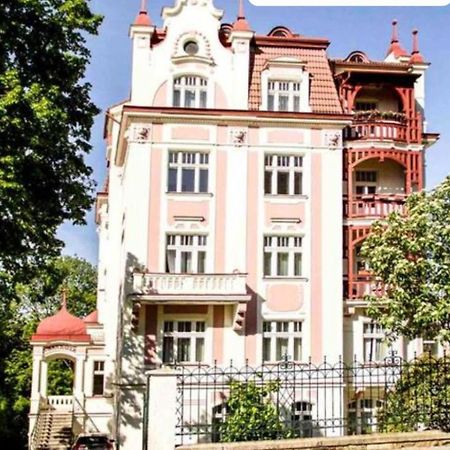 Apartmán Vila Bayer Daire Karlovy Vary Dış mekan fotoğraf